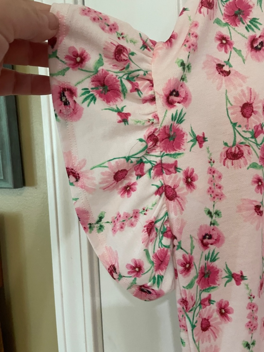 Crown and Ivy NWT pink floral top with ruffle sleeve XL - Picture 2 of 7
